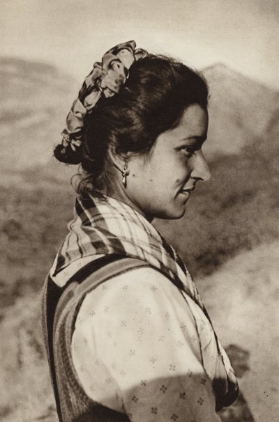 Costume di Morano Calabro by Kurt Hielscher