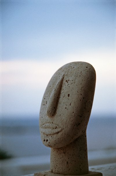 Head of a Cycladic Idol on the Coast, Cyclades Islands, Greece by Unbekannt Unbekannt