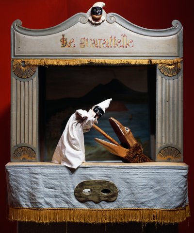 Punch (Pulcinella) and Crocodile, Puppets from Maria Imperatrice Guarattelle Theatre, Naples, Italy by Unbekannt Unbekannt