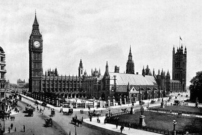 The Houses of Parliament and Westminster Hall seen from Parliament Square, London by London Stereoscopic and Photographic Co