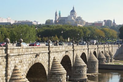 Puente de Segovia, originally built by Juan de Herrera (1530-97) and rebuilt in 1682 by Manuel and Jose del Olmo