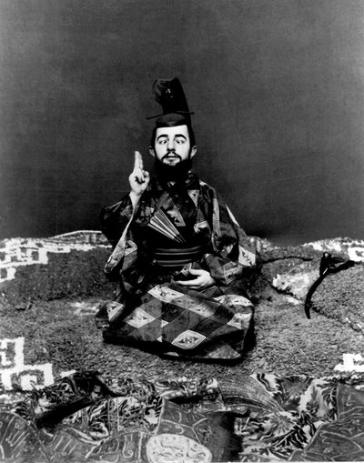 Henri de Toulouse-Lautrec in Japanese dress, ca. 1892 by Maurice Guibert