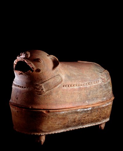 Burial urn of tetrapod clay with jaguar-shaped lid by Mayan Mayan