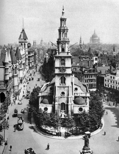Church of St Clement Danes, the Strand and Fleet Street from Australia House, London by McLeish