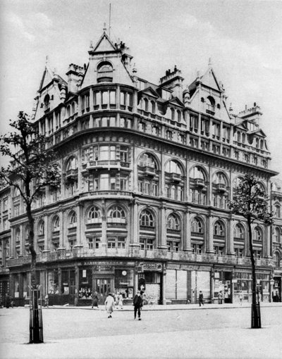 Strand building that houses the office of the Thames Conservancy by McLeish