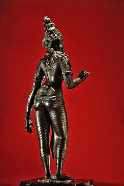 Standing Parvati, Chola Period (880-1279), first quarter of the 10th century by Nadu Tamil