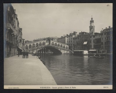 View of the Rialto Bridge in Venice by Neue Photographische Gesellschaft