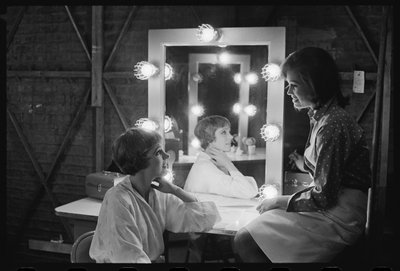 Julie Andrews and Mary Tyler Moore on the set of 