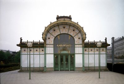 Art Nouveau: view of the pavilion of the Karlsplatz metro station by Otto Wagner