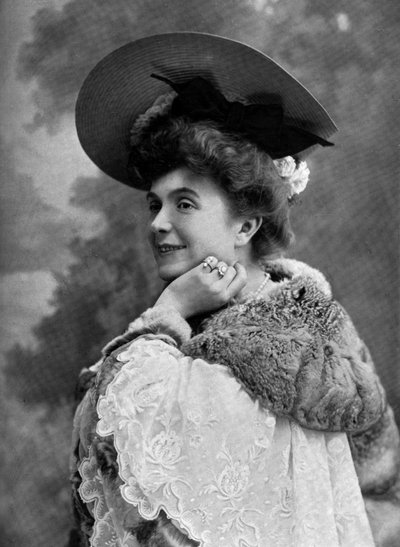 French Comedian Jeanne Thomassin as Suzanne Radiguet in Play 