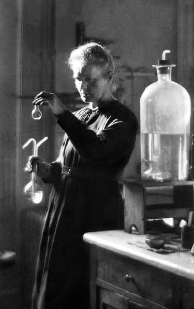 Marie Curie in her laboratory in 1925 by Photographer French