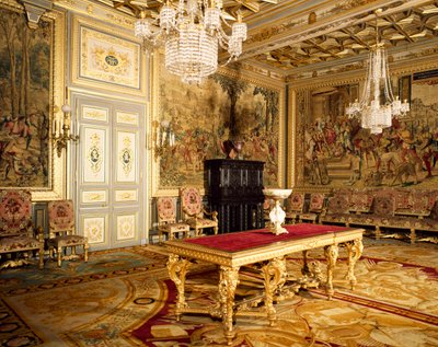 Hunts of Maximilian series of tapestries on walls of Francis I