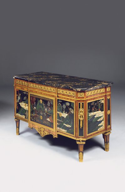 Louis XVI breakfront commode a vantaux, the lacquer late 17th - early 18th century by Pierre Harry Mewesen