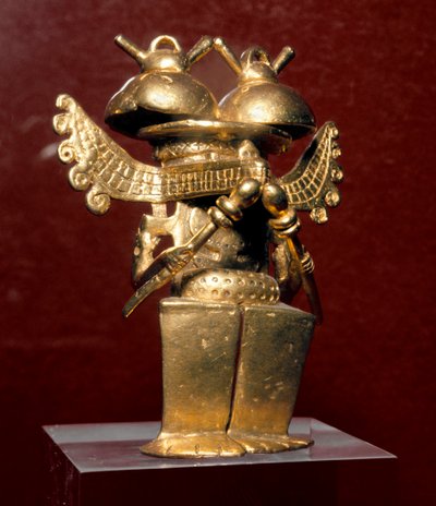 Pre-Columbian art, Quimbaya civilization: anthropomorphic statuette in gold by Pre Columbian Pre Columbian