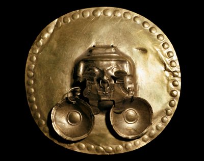 Pre-Columbian art, Calima culture: golden pectoral by Pre Columbian Pre Columbian