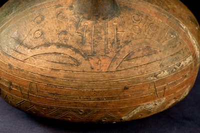 Carinated Vase / Paracas Culture by Precolombian Precolombian