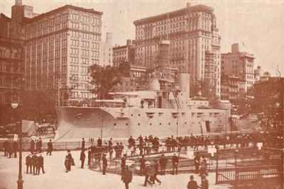 Recruiting for the United States Navy by Press Illustrating Service