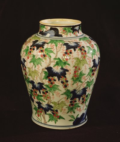 Jar decorated with vines and bunches of grapes by Qing Dynasty Chinese School