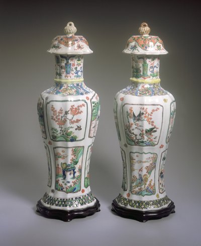 Pair of Chinese Export Famille Verte Vases and Covers, Kangxi period (1662-1722) by Qing Dynasty Chinese School