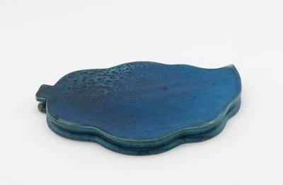 Stand in form of a leaf, 18th-19th century by Qing Dynasty Chinese School