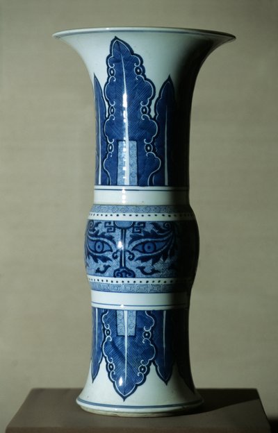 Blue White Porcelain Vase by Qing Dynasty   Kangxi Period Chinese School