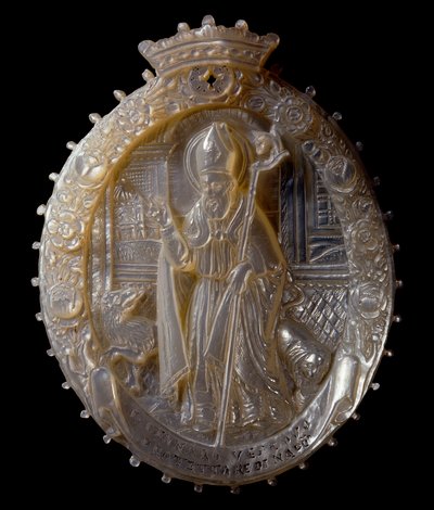 Cameo in Mother-of-Pearl of San Gennaro the Vicar by Roc Salomon
