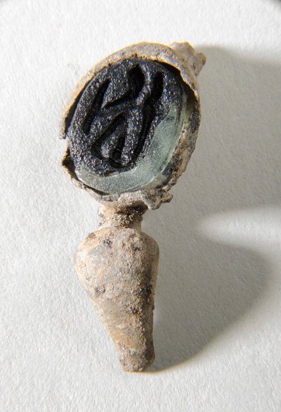 Finger ring with intaglio by Roman
