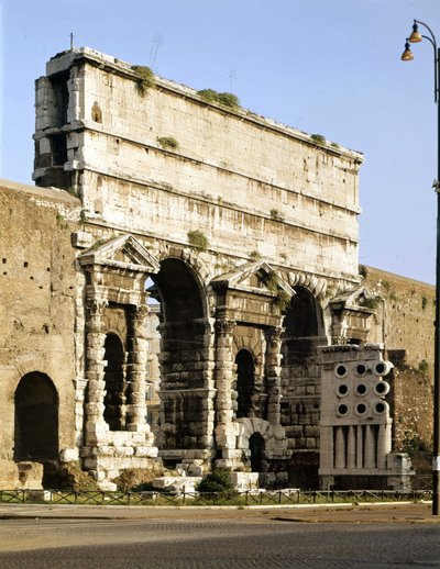 View of the Maggiore Gate, the endpoint of Claude