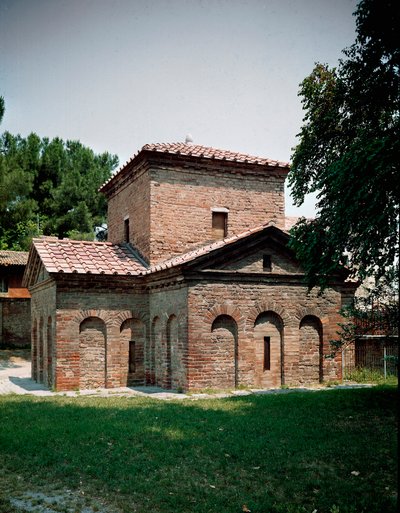 Mausoleum of Galla Placidia (425 AD) by Roman Roman