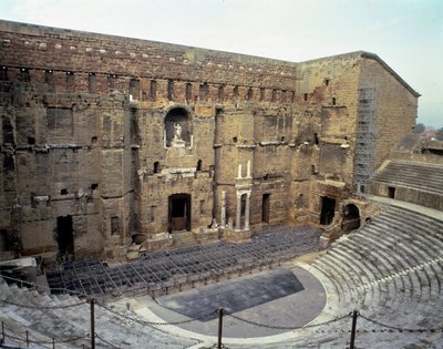 Roman art: view of the Roman theatre of the city of Orange by Roman Roman
