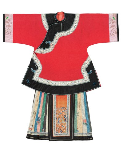 Red-ground informal lady