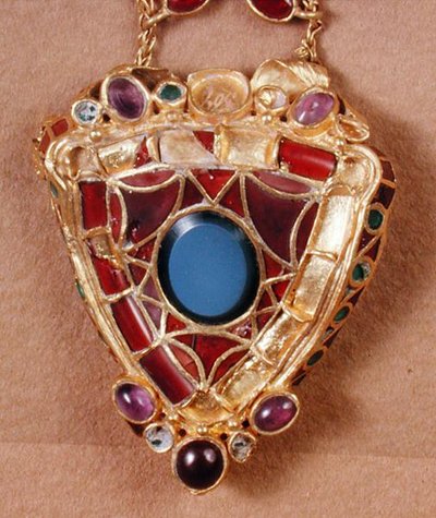 Brooch Set with Indian Garnets and Onyx, Late 4th Century by School German