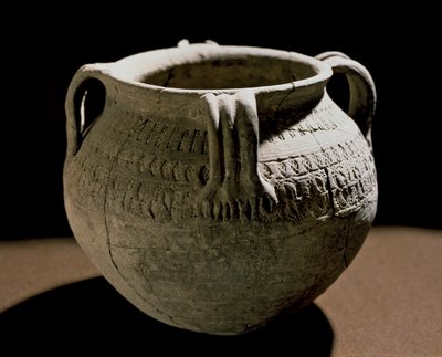 Archaeology of the Middle Ages: Barbarian Art of Gaul - Vase in Incised Ceramic by School Merovingian
