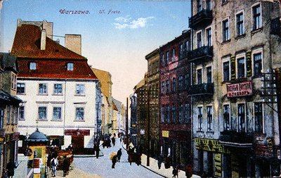 Postcard depicting a street scene in the old centre of Warsaw, c.1910 by School Polish