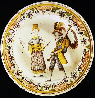 Plate of Estremoz manufacture depicting two musicians by School Portuguese