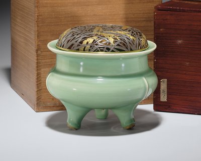 Large Longquan Celadon Tripod Censer with Japanese Parcel-Gilt Metal Cover by Southern Song Dynasty Chinese School