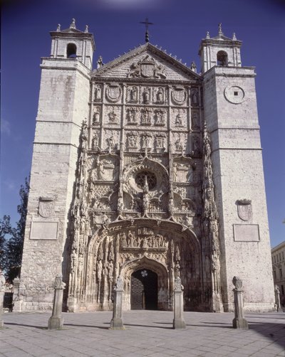 West facade of the Church of San Pablo, built 15th-17th century by Spanish School
