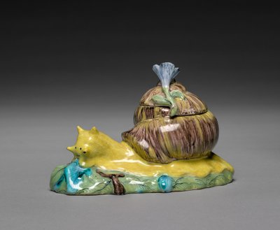 Pair of Covered Boxes in the Form of Snails by Strasbourg Factory