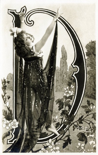 Mlle Roessler, Dancer from La Belle Epoque - Alphabet in Postcard by Studio Reutlinger