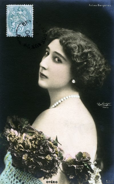 The beautiful Otero with the follies Bergères, postcard early 20th century by Studio Reutlinger