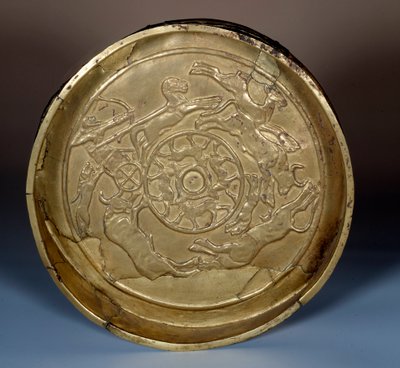 Oriental Art: hunting patere in gold, around 1200 BC. realized in Syria by Syrian Syrian
