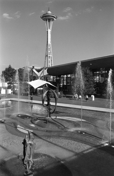 Pool, Fountain, Sculpture and Space Needle at Seattle World