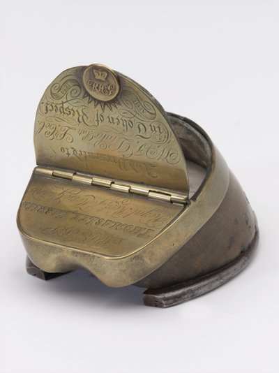 Horse’s hoof inkwell belonging to Captain William Tyrwhitt Drake, Royal Horse Guards, c.1829 by Thomas Lee