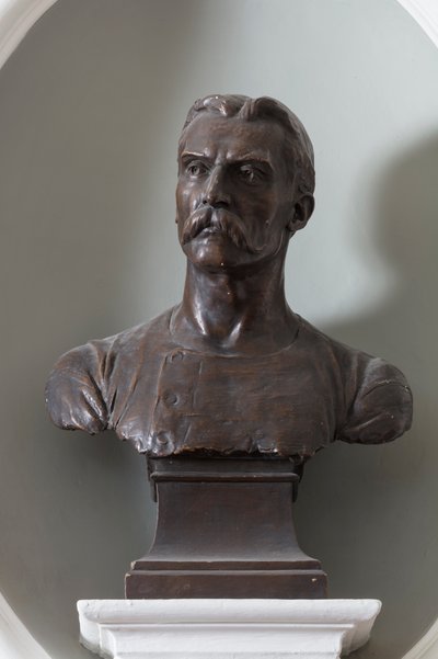 Bust of Sir Mervyn Macartney by Thomas Stirling Lee