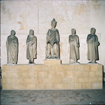 Statue of Henry VII, Holy Roman Emperor, with his Counsellors by Tino di Camaino