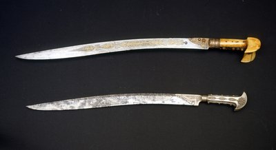 The Yatagan, Turkish sword that gave its shape to bayonets. by Turkish School