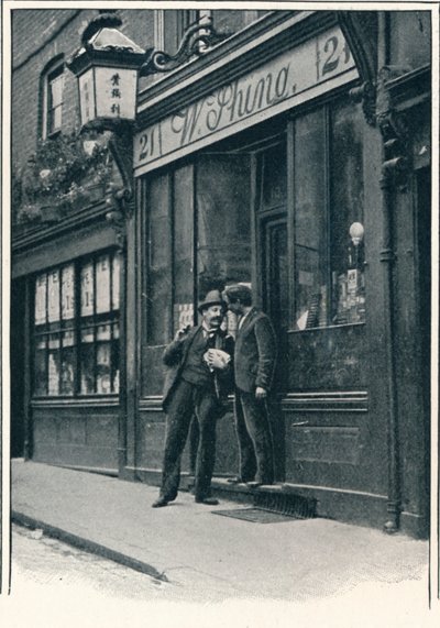 A Chinese Shop, Limehouse, London, c1900 by Unbekannt