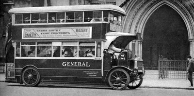 A double-decker bus standing outside the Law Courts, London, 1926-1927 by Unbekannt
