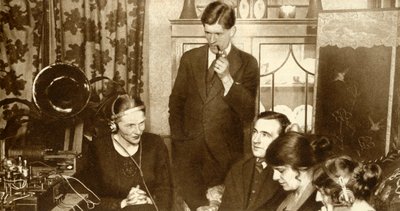 A Family Listening to the Results of the General Election of 1923 by Unbekannt