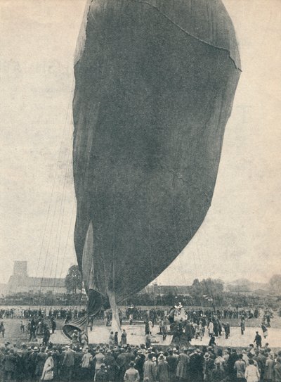 A Huge Balloon was Necessary for Professor Piccard